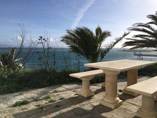 Hotel Floating House Tarifa Esterno foto