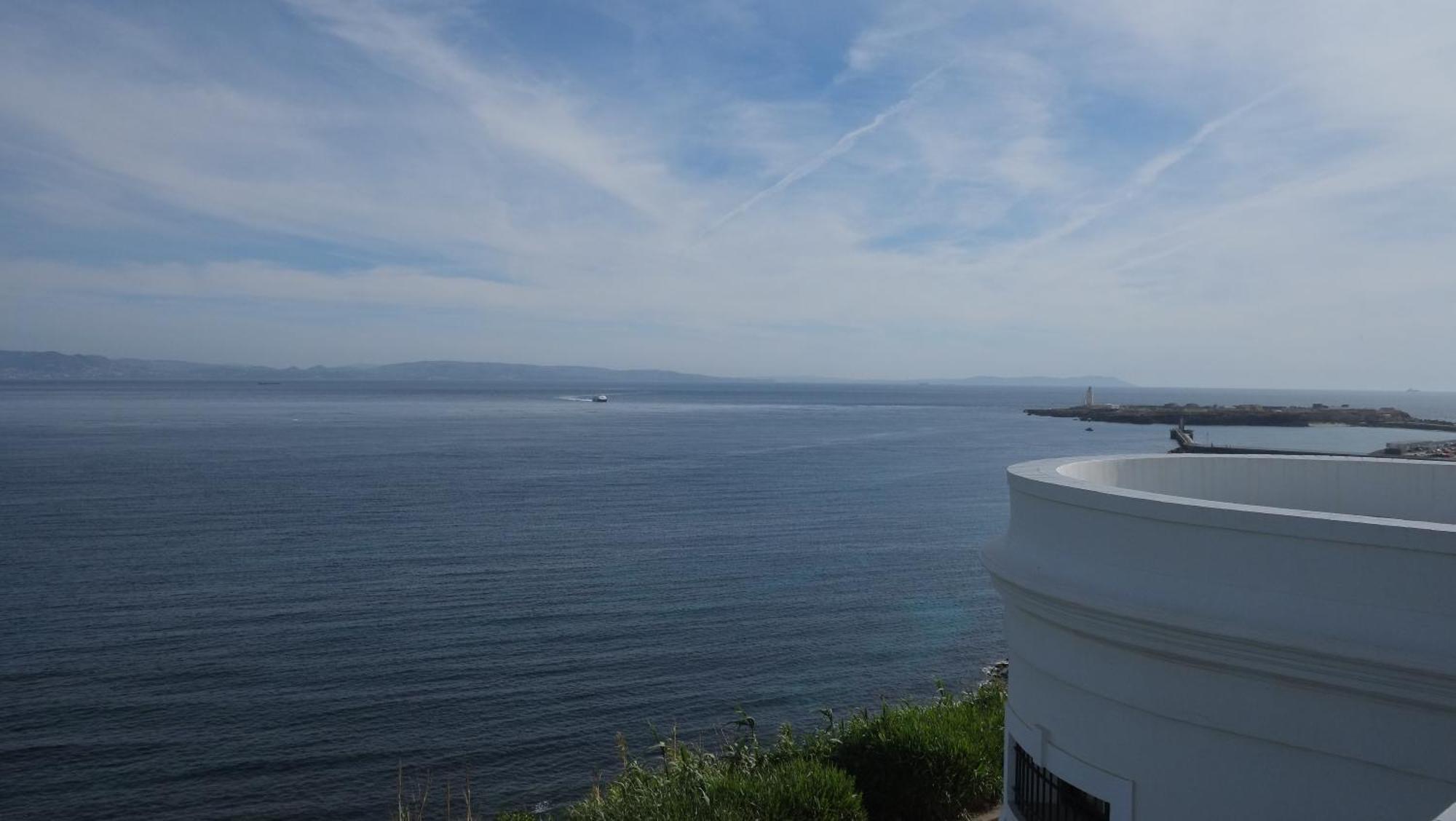 Hotel Floating House Tarifa Esterno foto